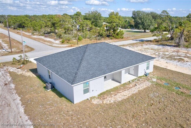 Building Photo - 293 Lincoln Rd NE