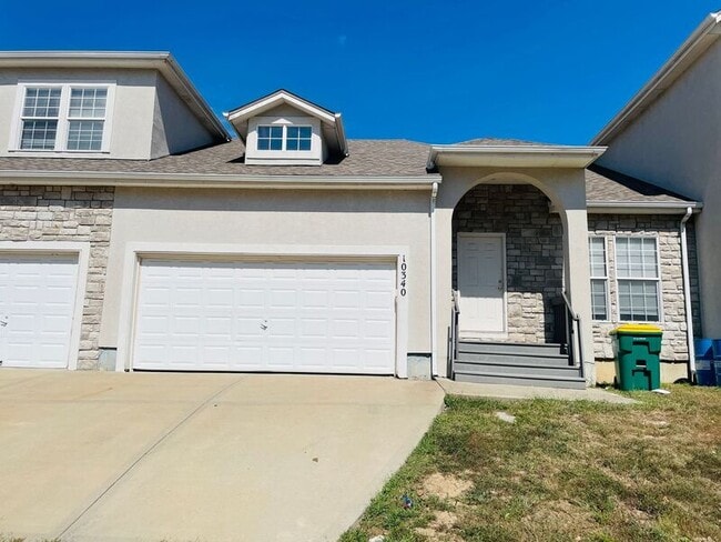 Primary Photo - 10340 Parkview Ave
