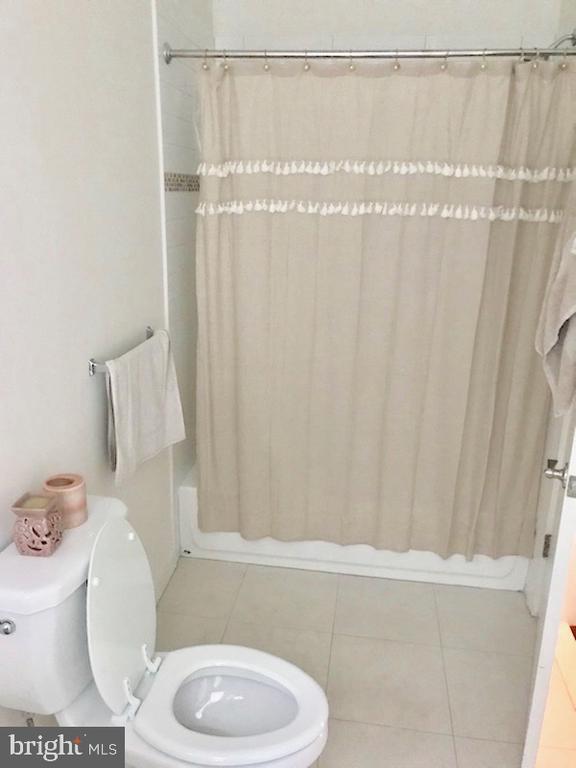 Building Photo - 1300 Spruce St