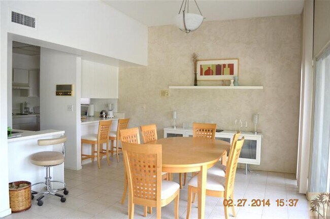 Building Photo - 38941 Kilimanjaro Dr