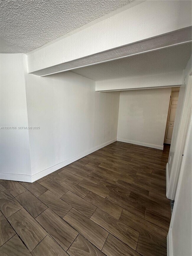 Building Photo - 2041 NW 35th St