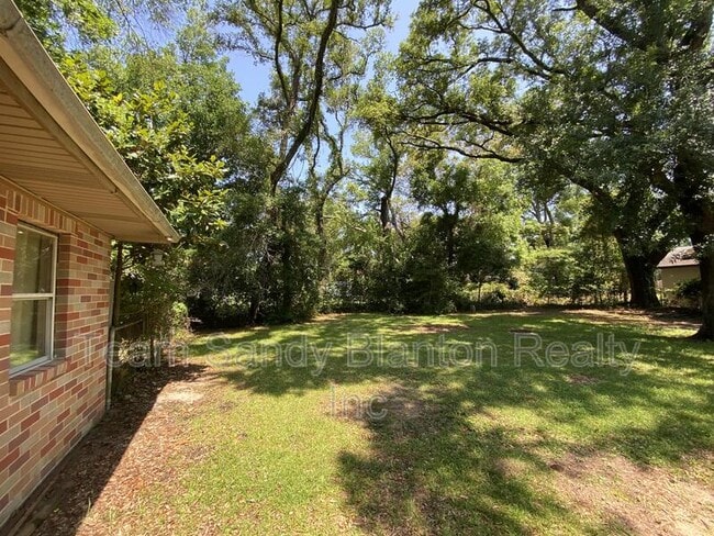 Building Photo - 4416 Creighton Rd