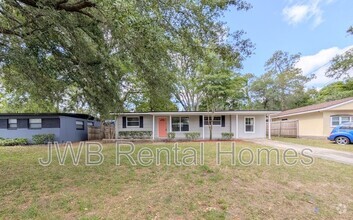 Building Photo - 7930 Limoges Dr S