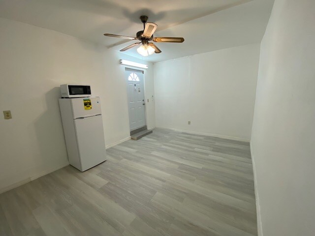 Building Photo - 10071 SW 146th Ct