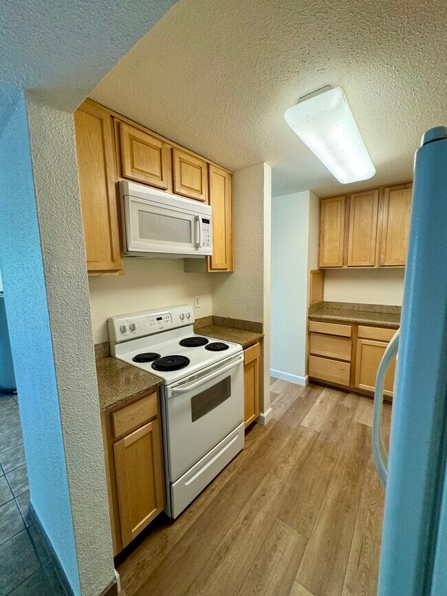 Building Photo - 2/2 Condo in Orangevale
