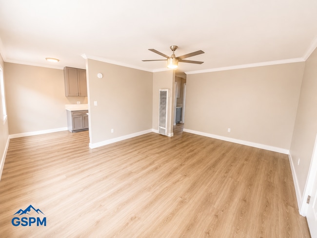 Interior Photo - Emerald Ave Apartments