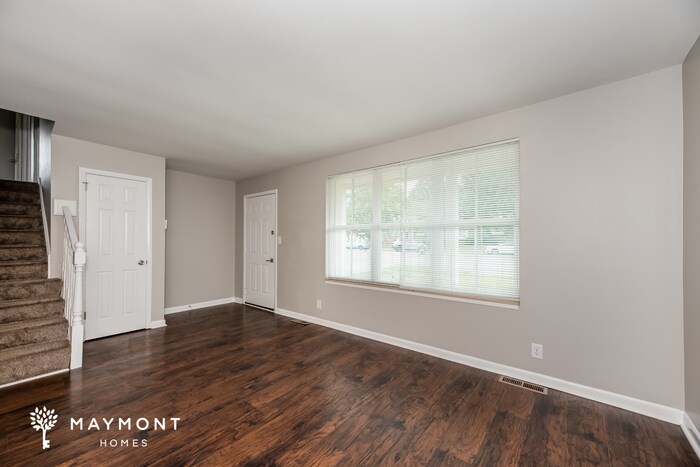 Building Photo - 324 Eulala Cir