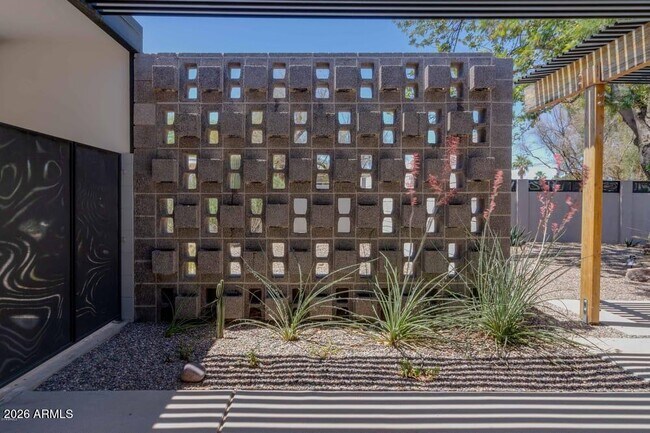 Building Photo - 3538 E Gold Dust Ave