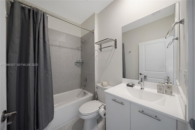 Building Photo - 8167 NW 41st St