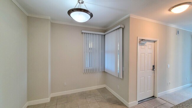 Building Photo - Epic REA - Great 1 BR/1 BA Condo w/Parking in Montebello Community of Cupertino
