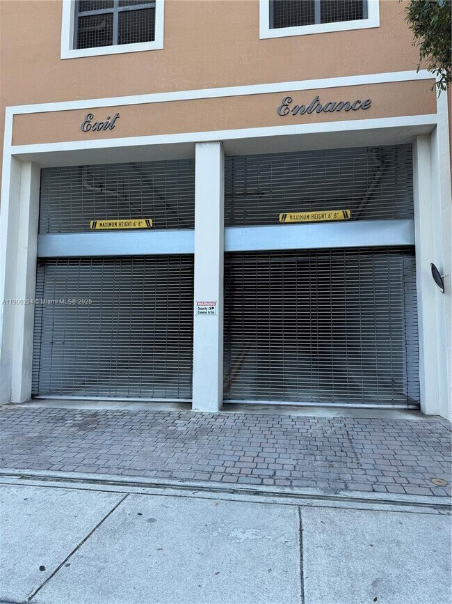 Building Photo - 4242 NW 2nd St