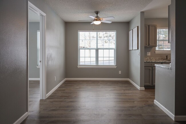 Building Photo - Beautiful Remodeled Condo near Palmer Park