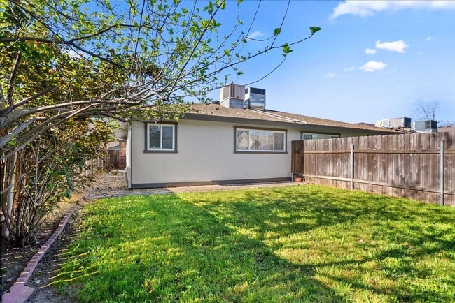 Building Photo - 6830-6830 Concert Way