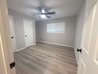 Building Photo - 23918 Farm Hill Dr