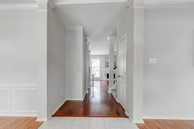 Building Photo - 12414 N Shadow Cove Dr