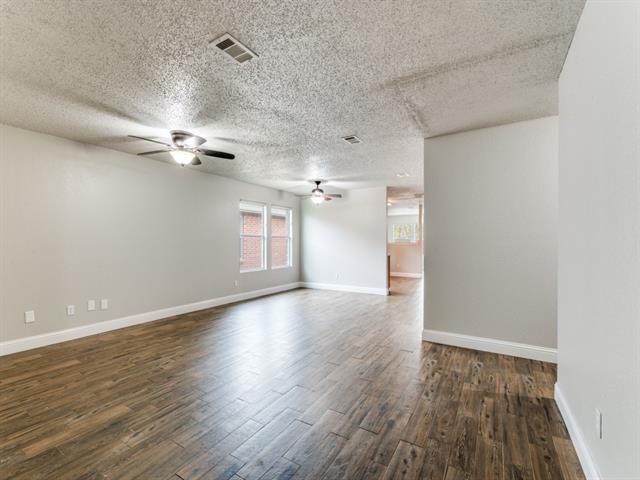 Building Photo - 5600 Glenshee Dr
