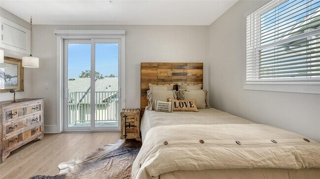 Building Photo - 512 Laurel Pk Dr