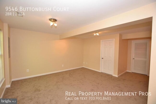 Building Photo - 9546 Buttonbush Ct