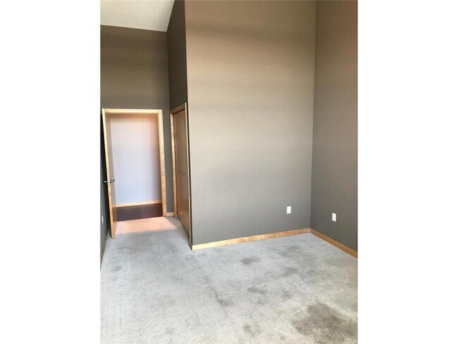Building Photo - 3310 Nicollet Ave