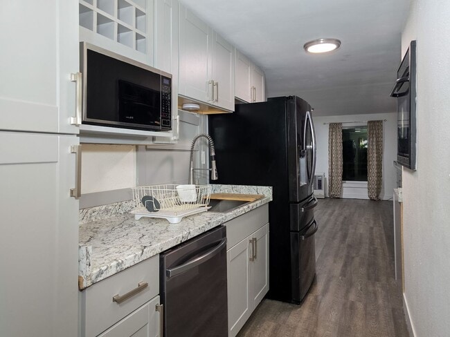 Building Photo - 4548 Melan Dr N