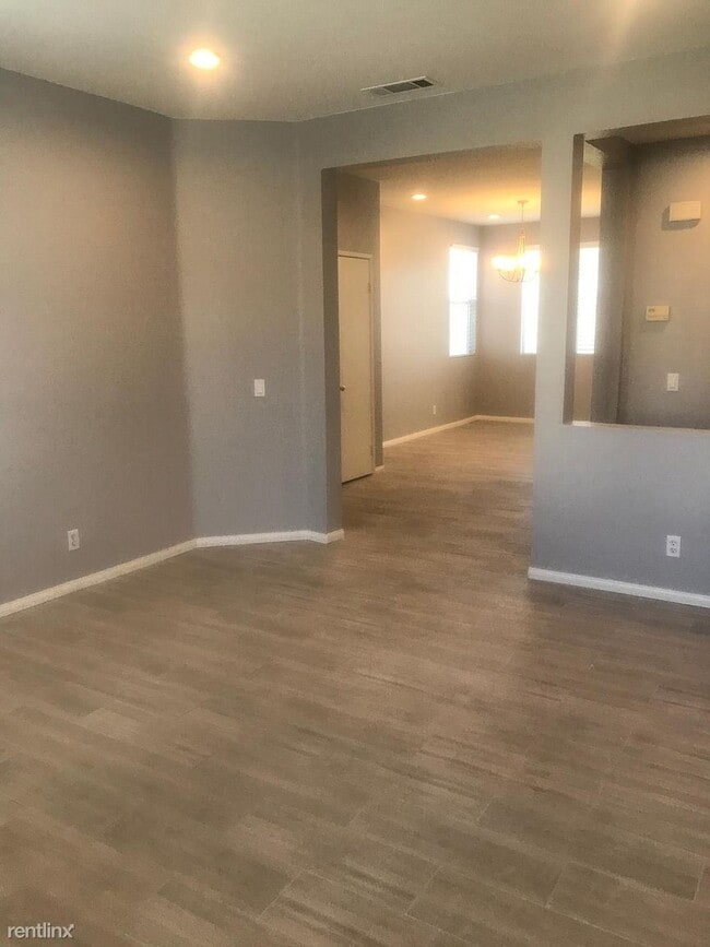 Building Photo - 3 br, 2.5 bath House - 16161 Prestwicke Way