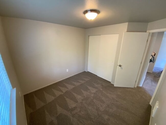 Building Photo - Brand New Remodeled 3 Bedroom 2.5 Bath  2 Car Garage