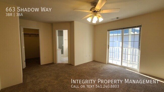 Building Photo - 663 Shadow Way