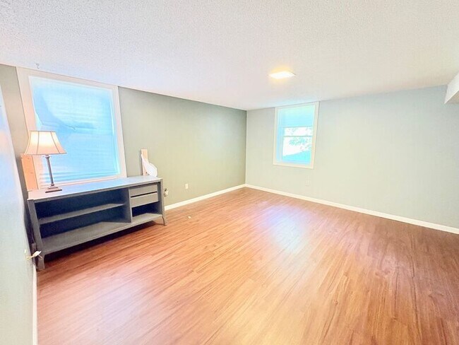 Building Photo - 1773 6 Mile Hwy