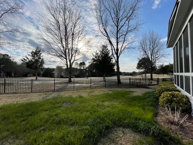 Building Photo - Heritage, Wake Forest