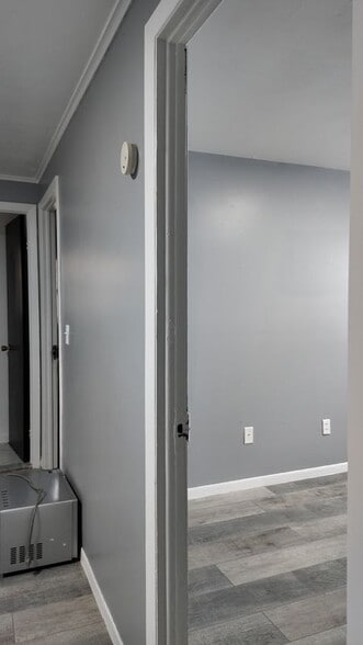 Building Photo - 317 Mill Rock Rd