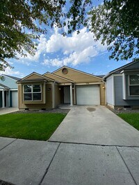 Building Photo - Plum106 (CWP)
