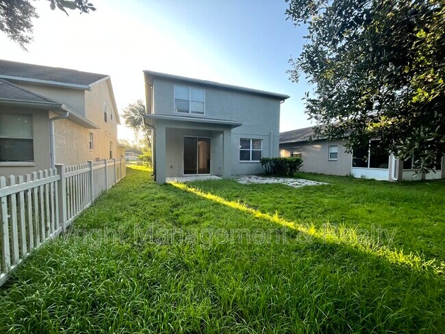 Building Photo - 7843 Foxgrove Dr