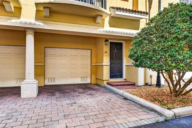 Building Photo - 105 S Bradford Bch Ct