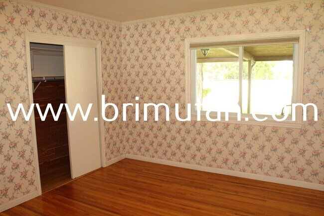 Building Photo - 4192 S Holloway Dr