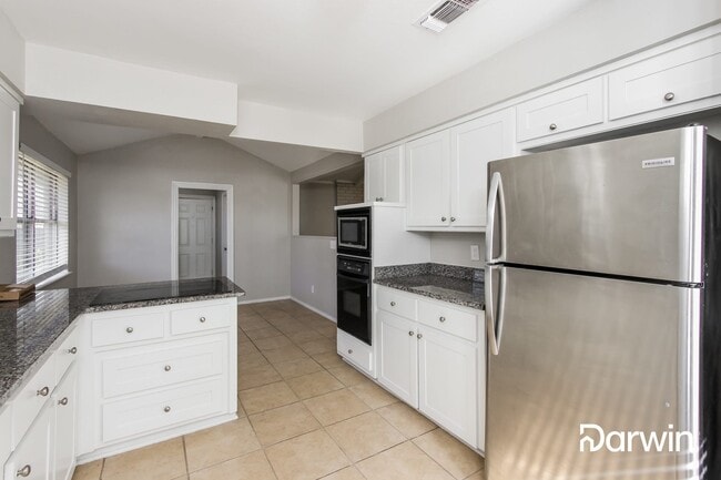 Building Photo - 2709 Winterstone Dr