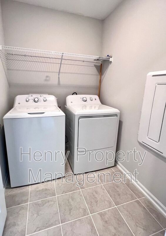 Building Photo - 858 Patriot Summit Lane