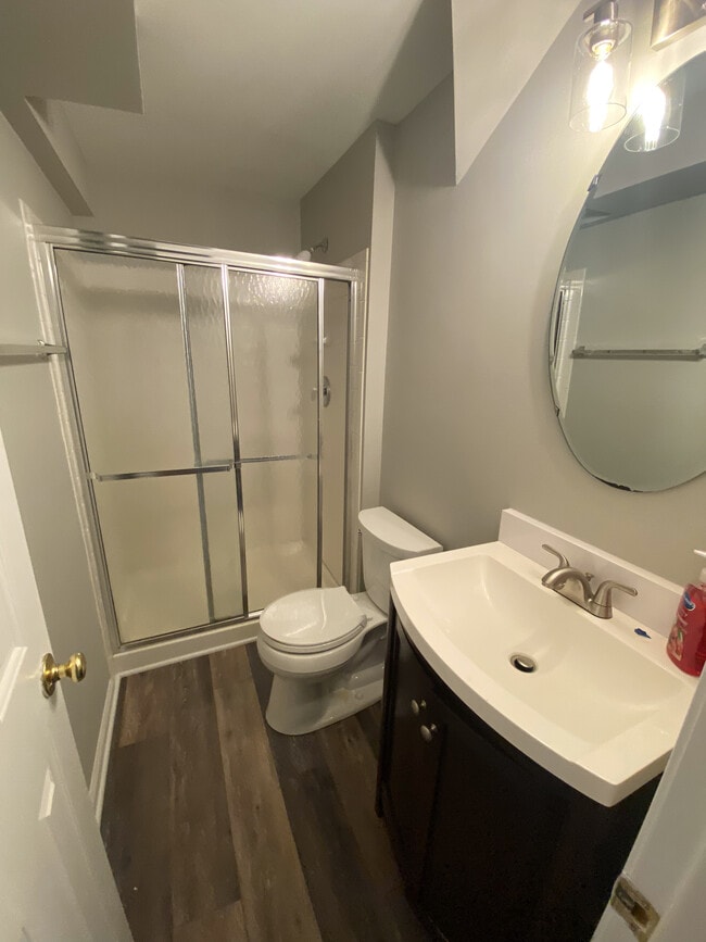 Building Photo - 754 Pine Drift Dr