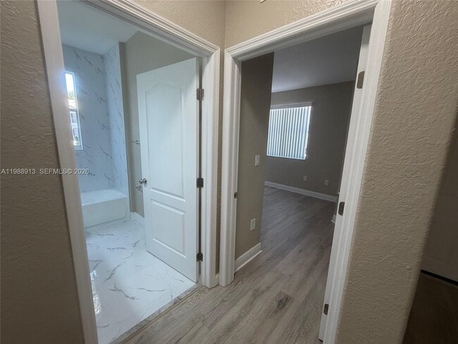 Building Photo - 2637 SE 16th Terrace