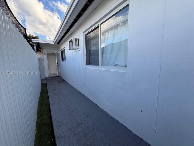 Building Photo - 7550 NW 2nd Terrace