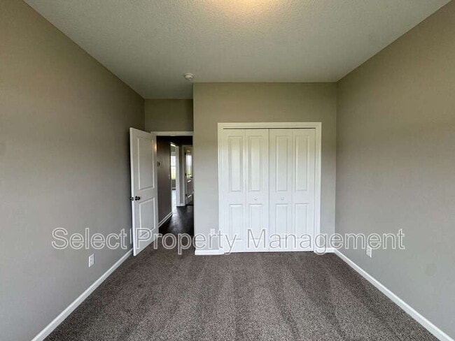 Building Photo - 8783 Elmont Cv