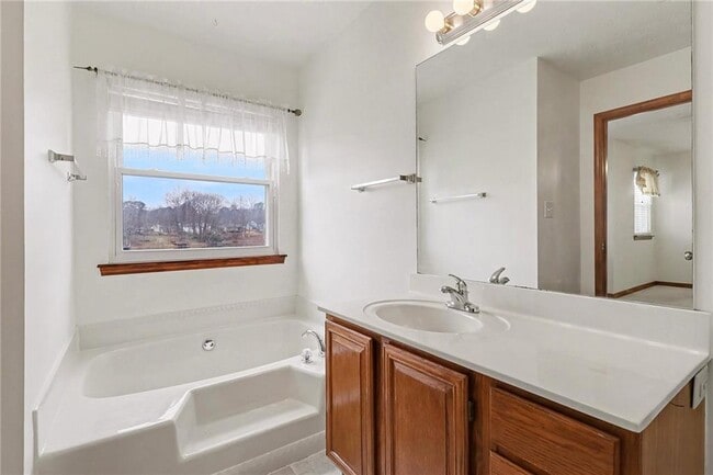 Building Photo - 2752 Inverloch Cir