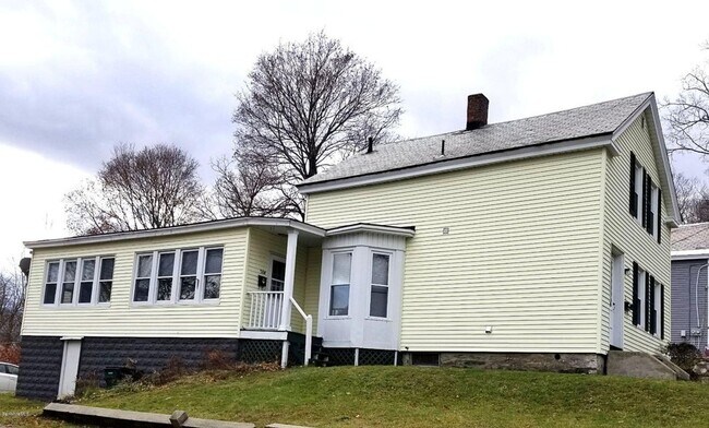 Building Photo - 38 Bryant St