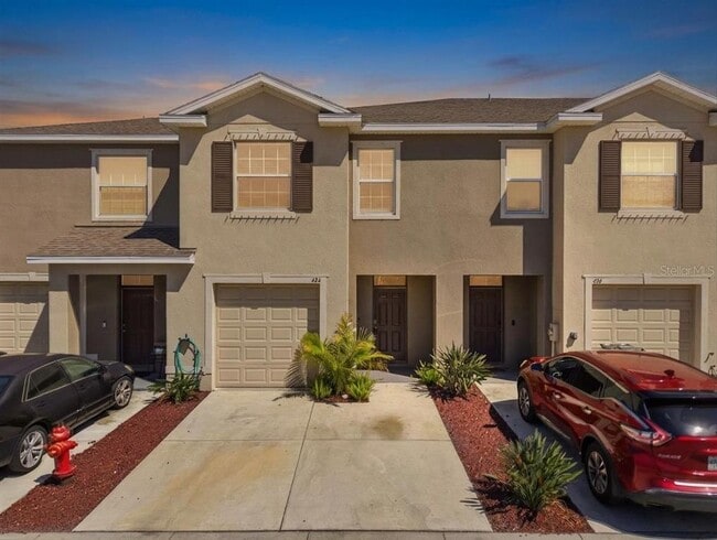 Building Photo - 424 Newmont Cir