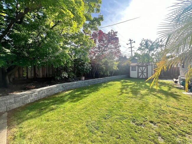 Building Photo - Prime San Jose Home with great backyard!