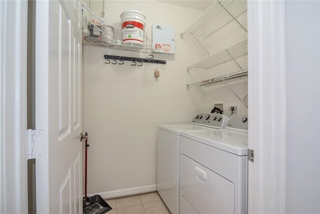 Building Photo - 4404 SW 160th Ave