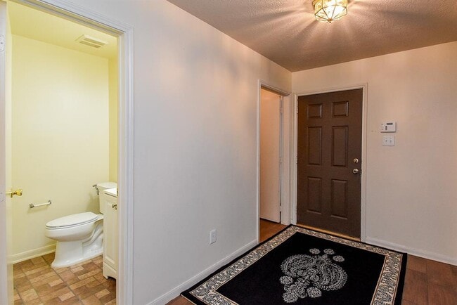 Building Photo - 11703 Pedernales Falls Ln