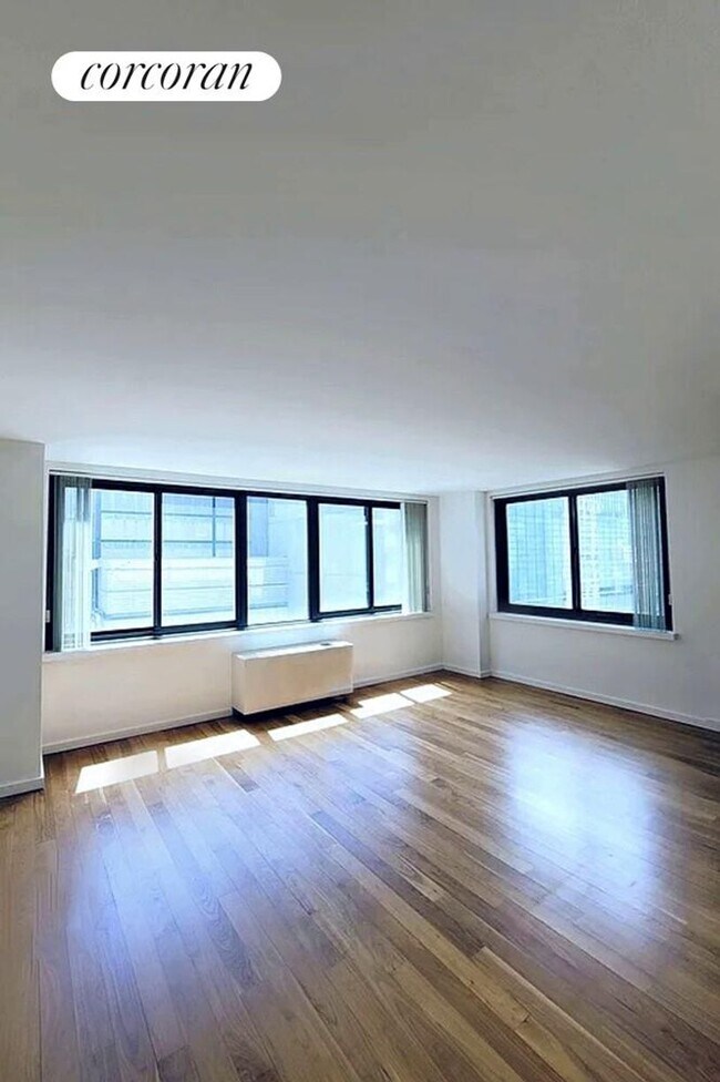 Building Photo - 515 E 72nd St
