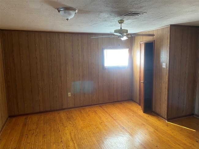 Building Photo - 4008 Elmwood St