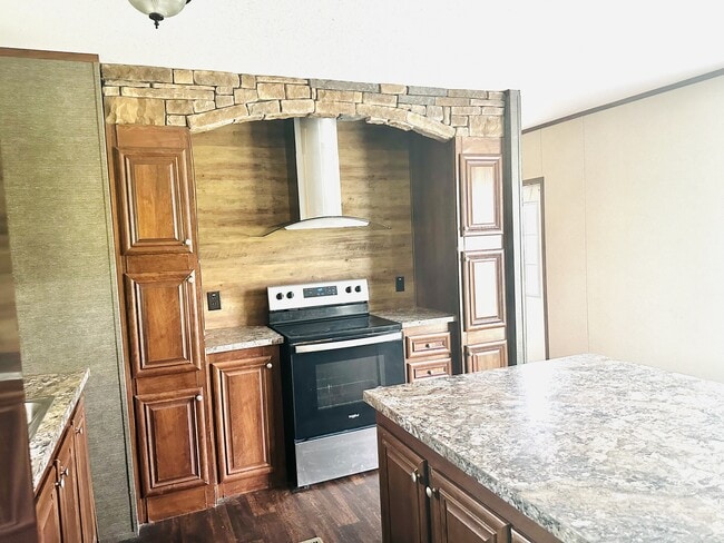 Building Photo - 207 Juniper Rd