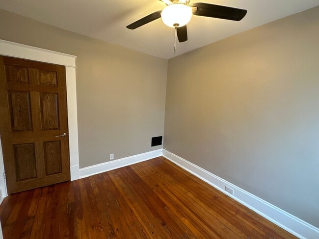 Building Photo - Chittenden Ave 145-147 48K